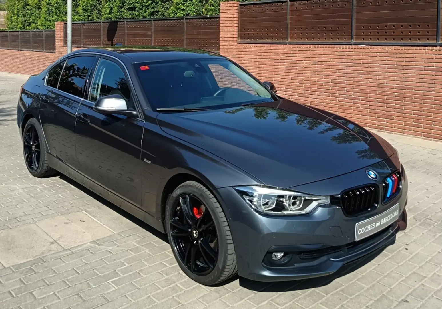 BMW 320 320d Gran Turismo Luxury Gris - 2