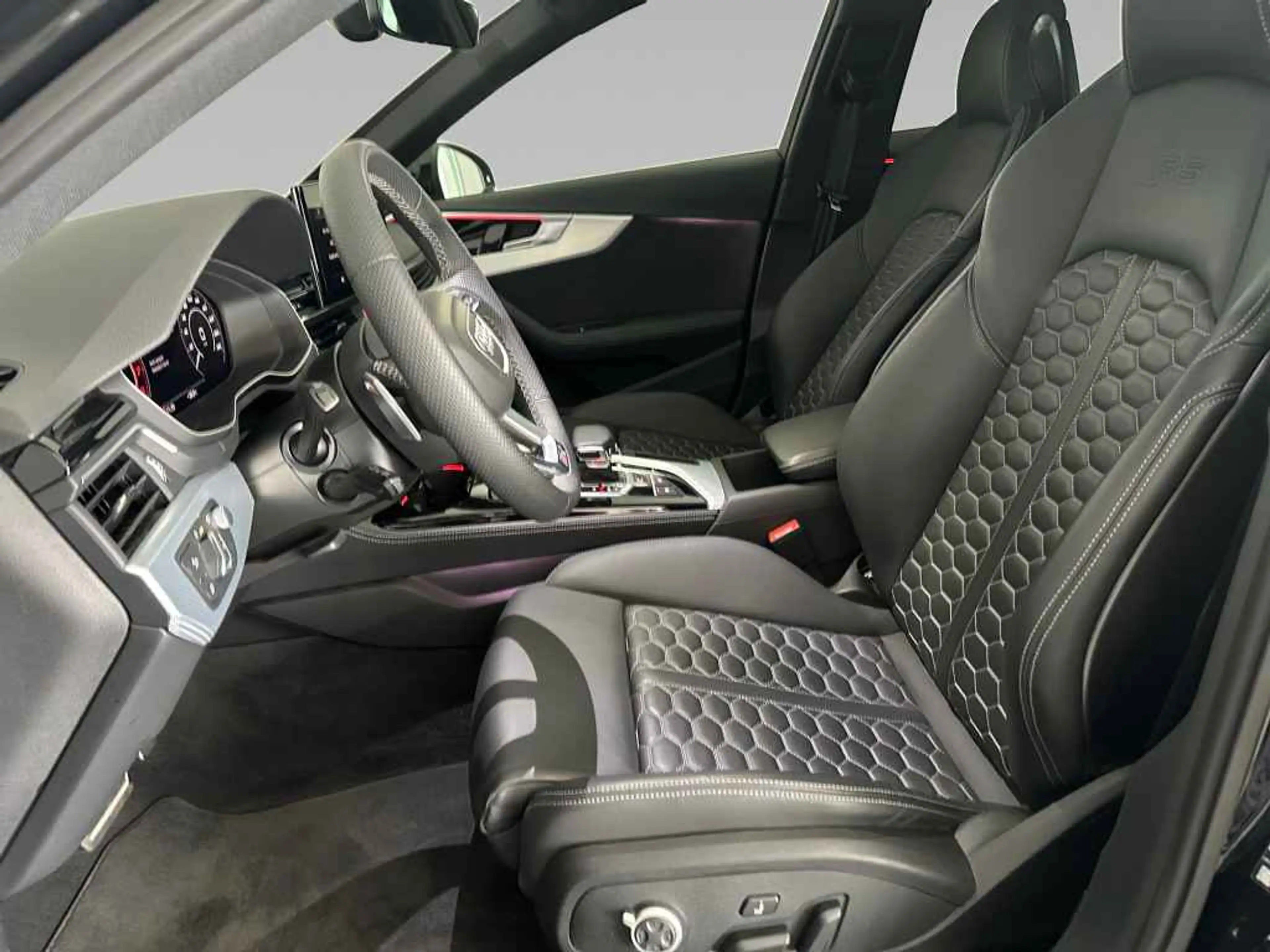 Audi RS4 Avant *AHK*PANO*RS-ABGAS*MATRIX*NAV*HUD*360 — photo 10