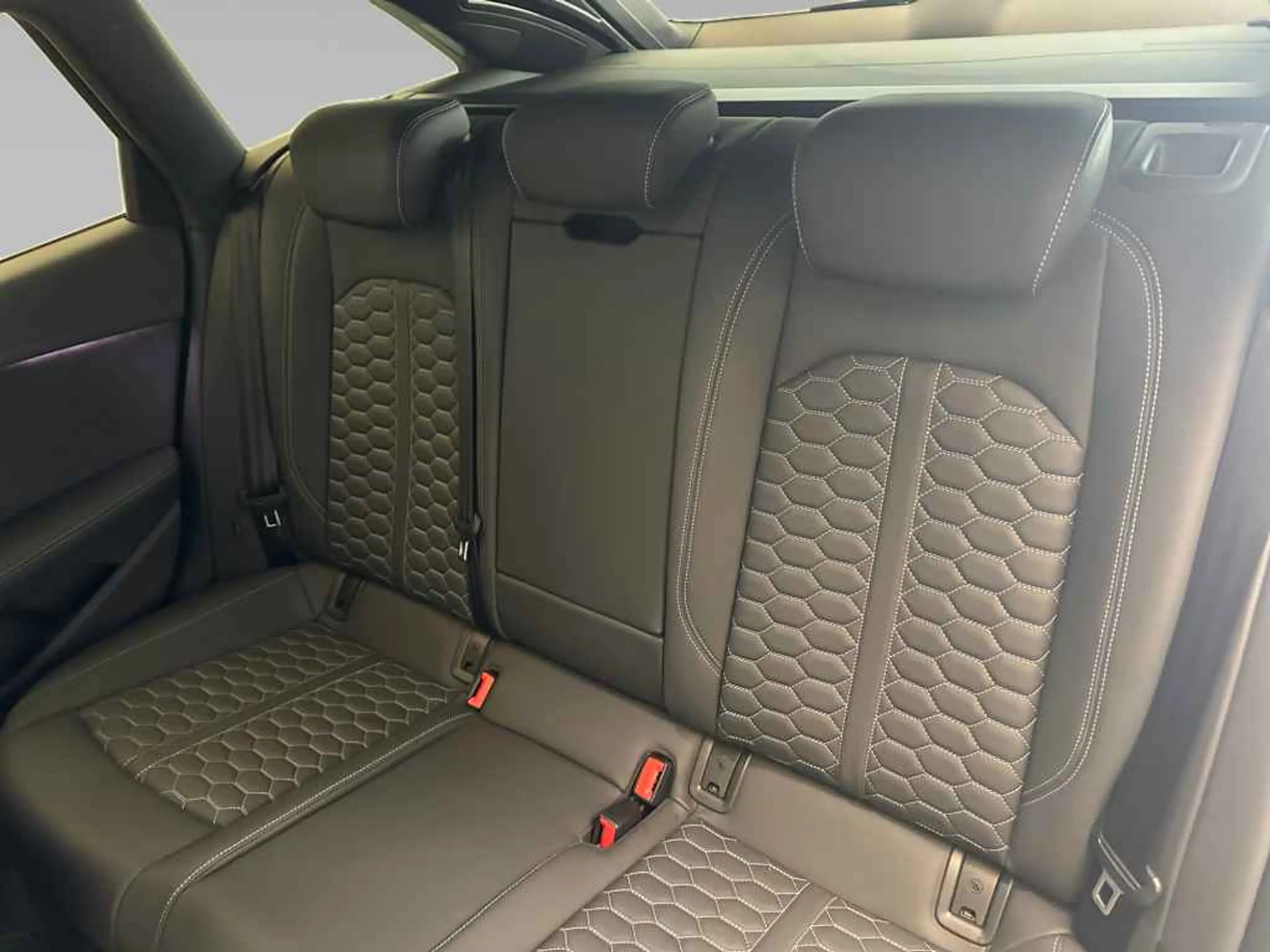 Audi RS4 Avant *AHK*PANO*RS-ABGAS*MATRIX*NAV*HUD*360 — photo 11