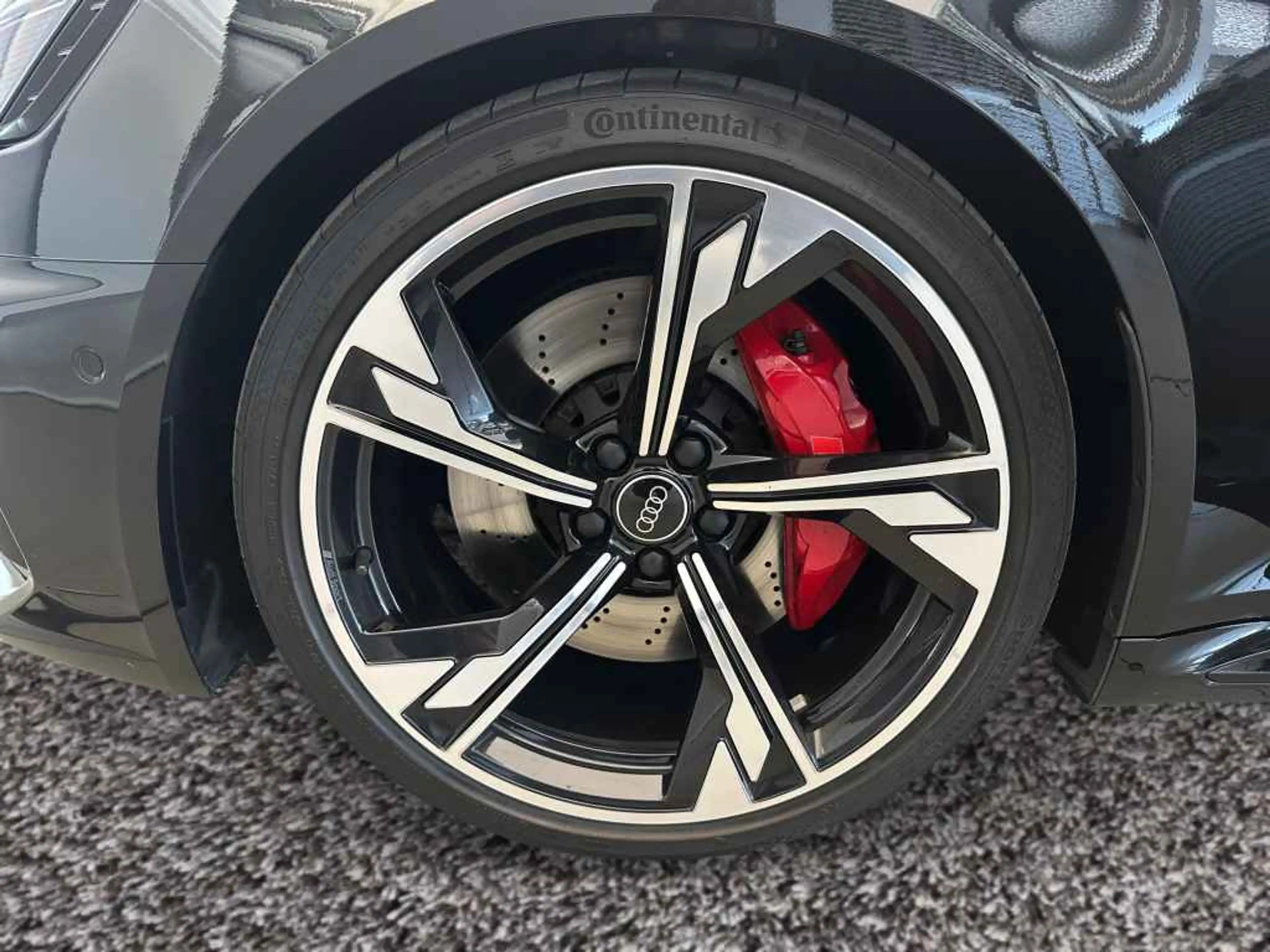 Audi RS4 Avant *AHK*PANO*RS-ABGAS*MATRIX*NAV*HUD*360 — photo 4