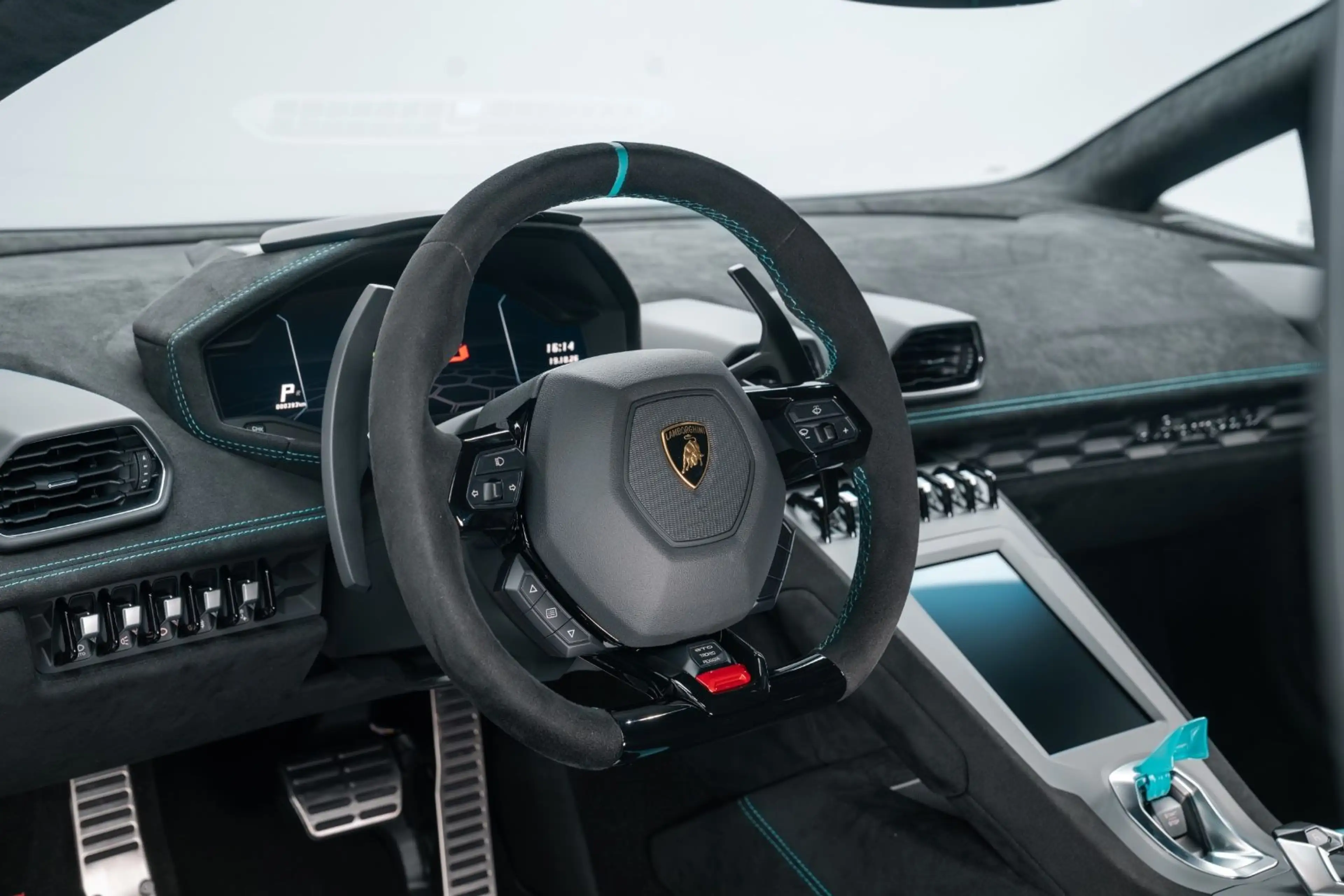 Lamborghini Huracán STO/LIFT/1. HD/DT FZG/MWST/CARBON — photo 11