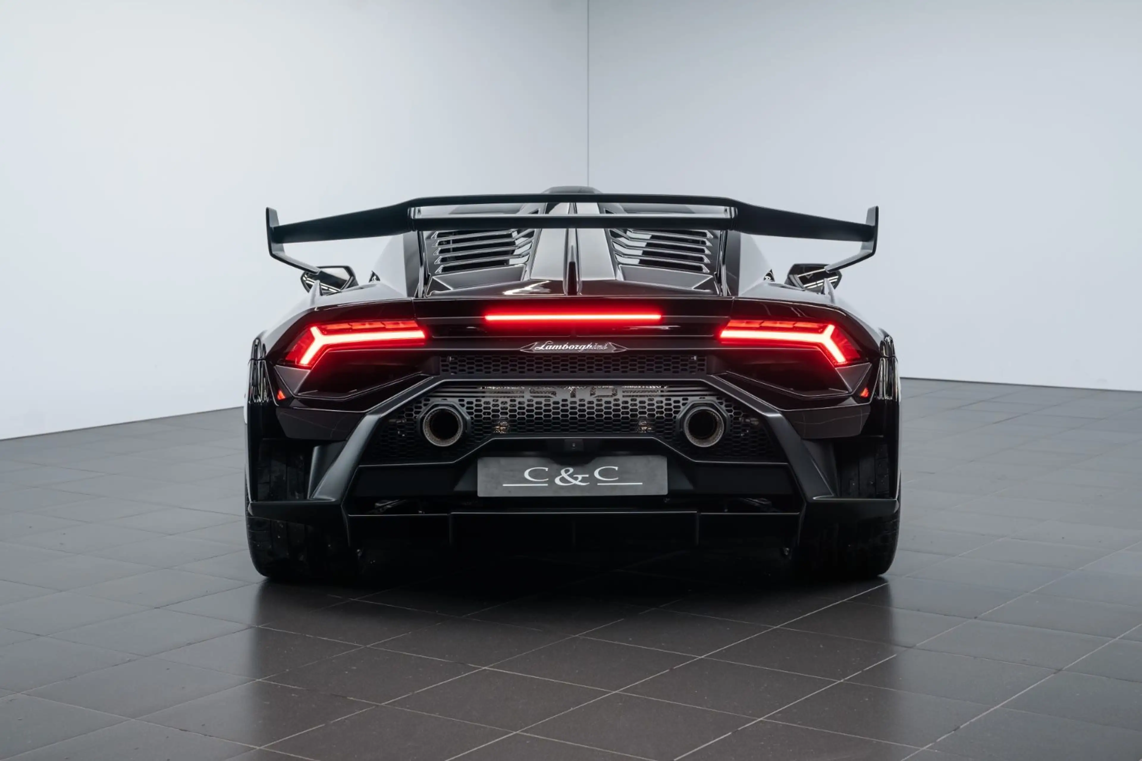 Lamborghini Huracán STO/LIFT/1. HD/DT FZG/MWST/CARBON — photo 4