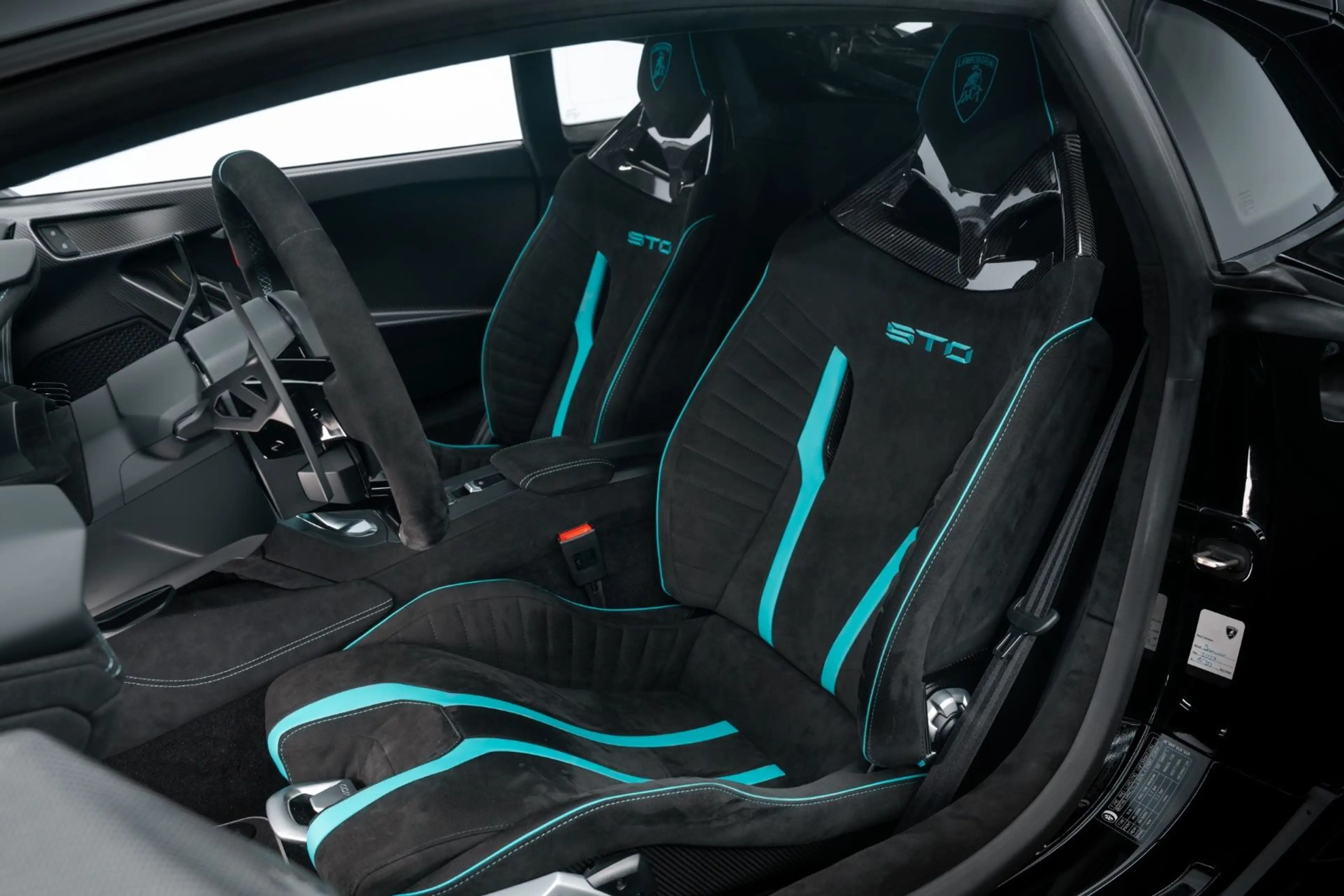 Lamborghini Huracán STO/LIFT/1. HD/DT FZG/MWST/CARBON — photo 9