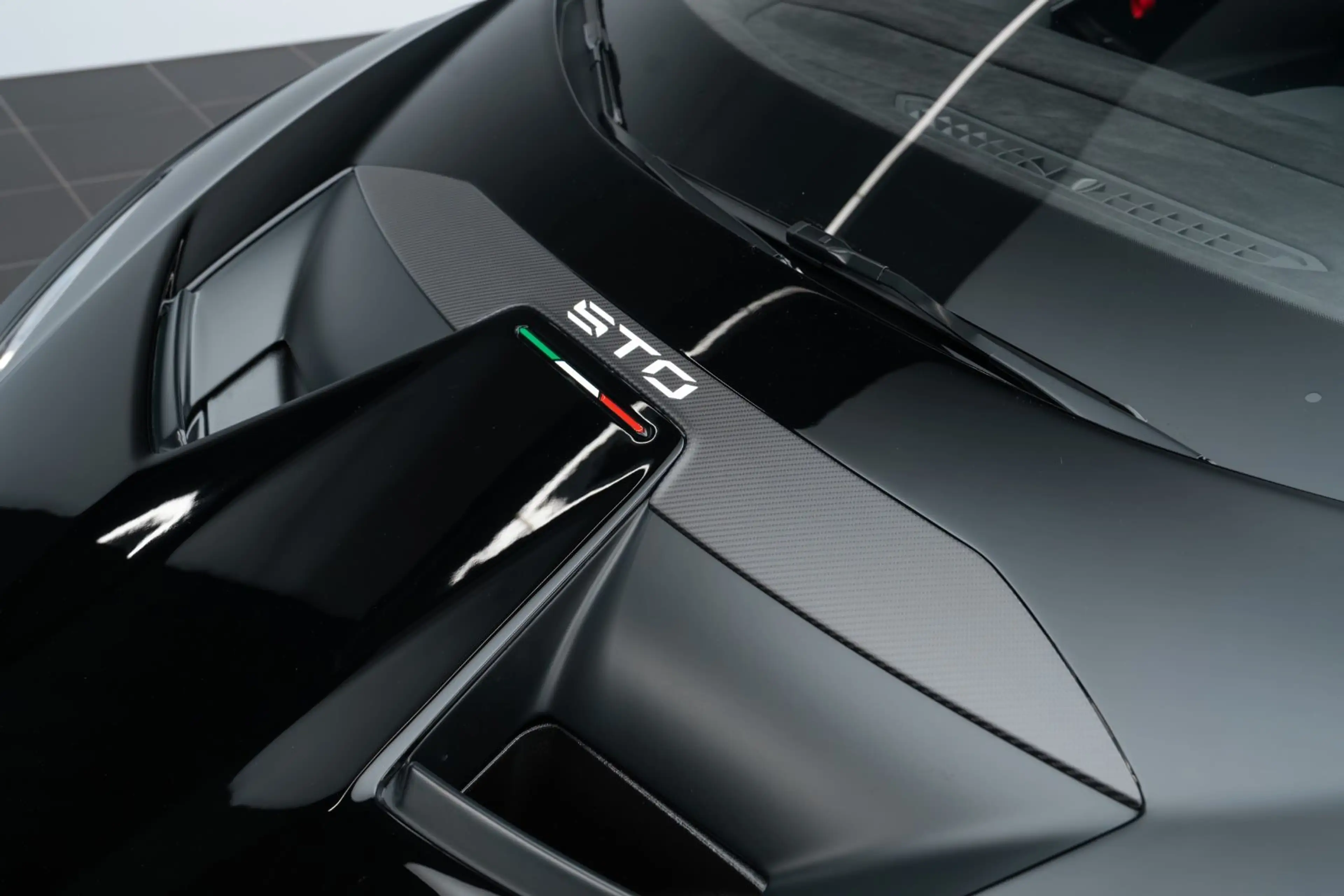 Lamborghini Huracán STO/LIFT/1. HD/DT FZG/MWST/CARBON — photo 7