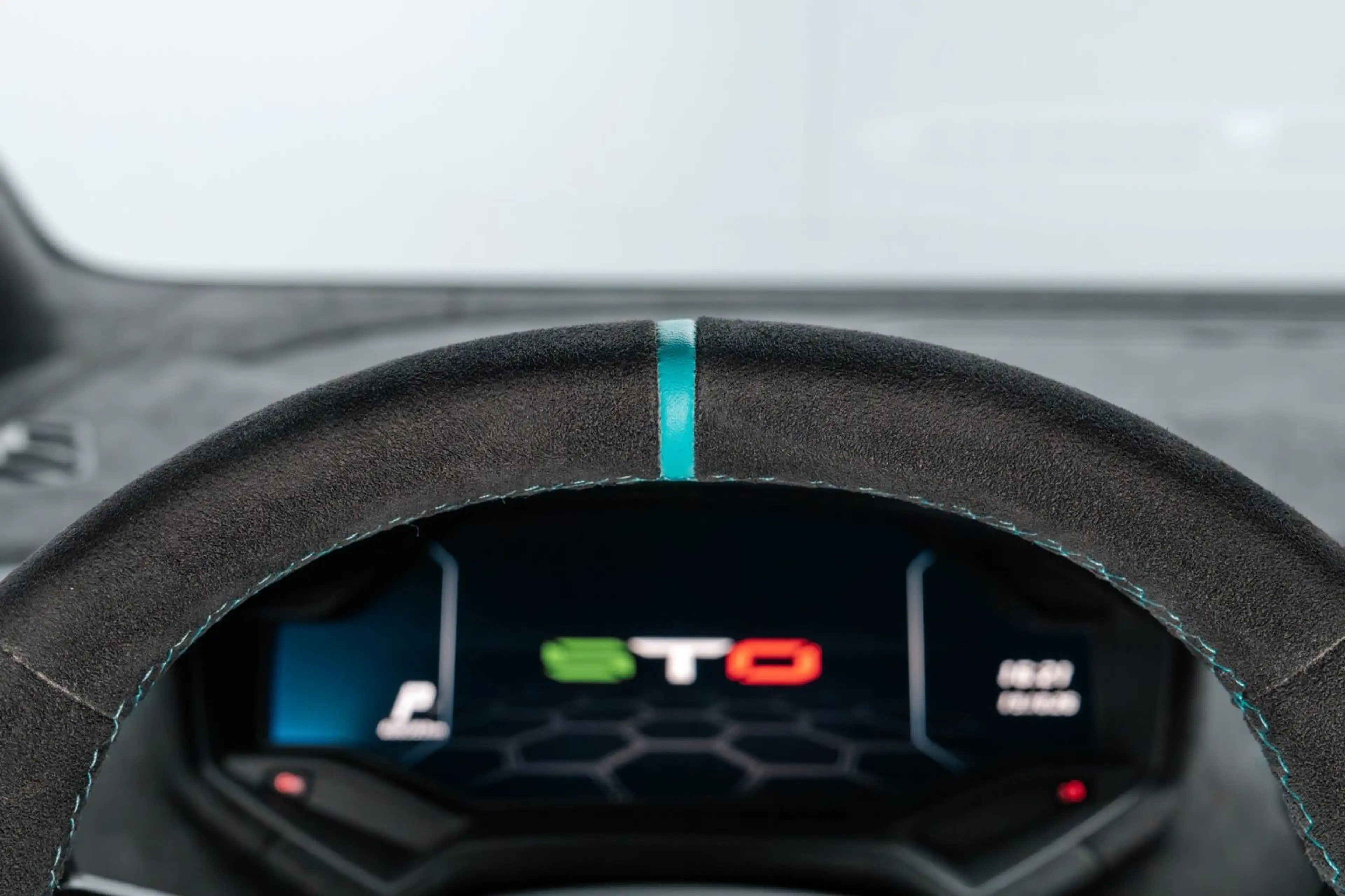 Lamborghini Huracán STO/LIFT/1. HD/DT FZG/MWST/CARBON — photo 14