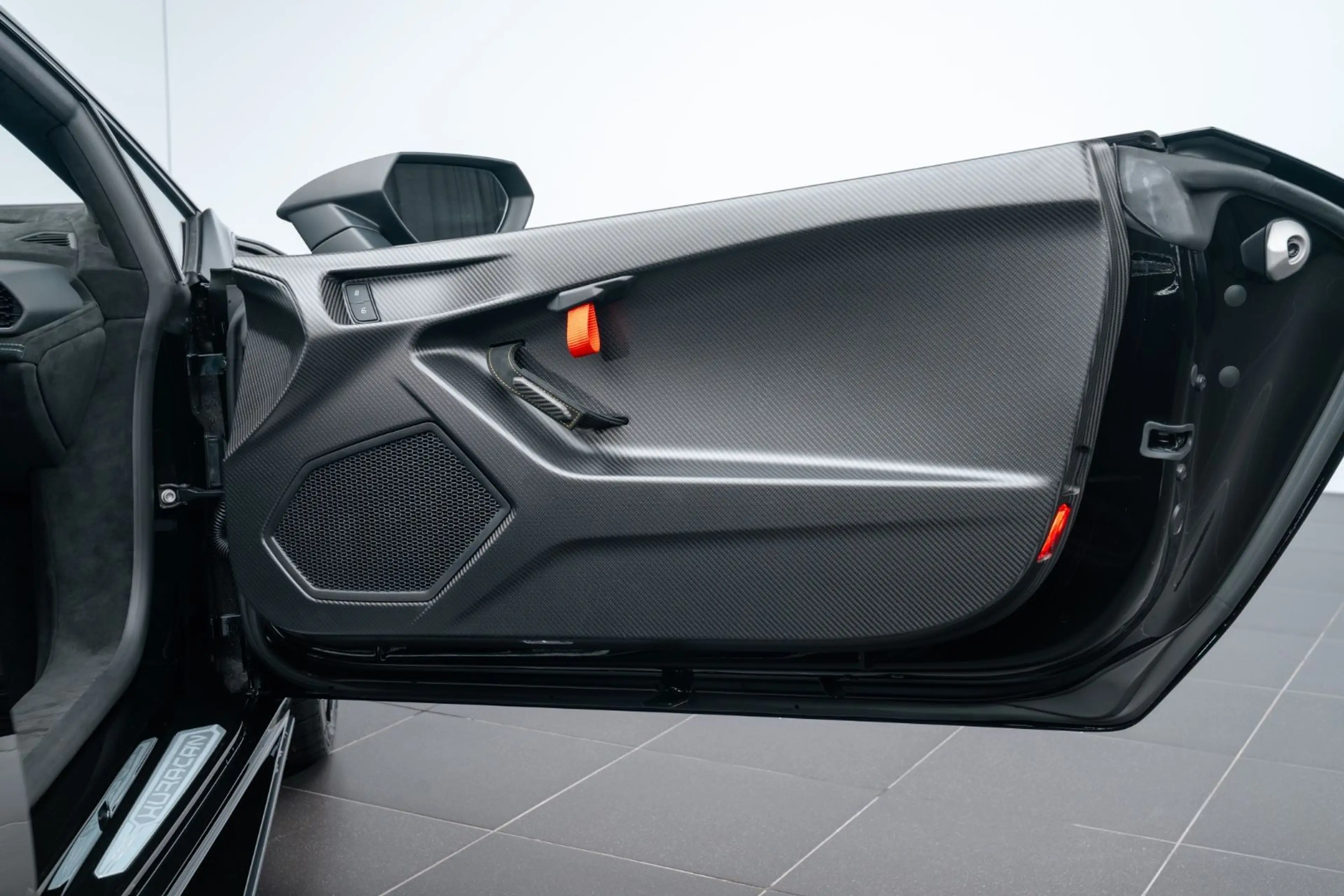 Lamborghini Huracán STO/LIFT/1. HD/DT FZG/MWST/CARBON — photo 15