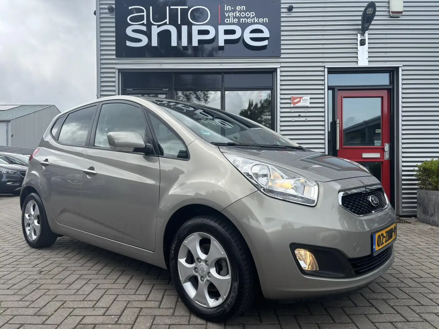 Kia Venga 1.4 CVVT Super Pack -CLIMA-CRUISECONTROL-NAVI-BLUE Gris - 2