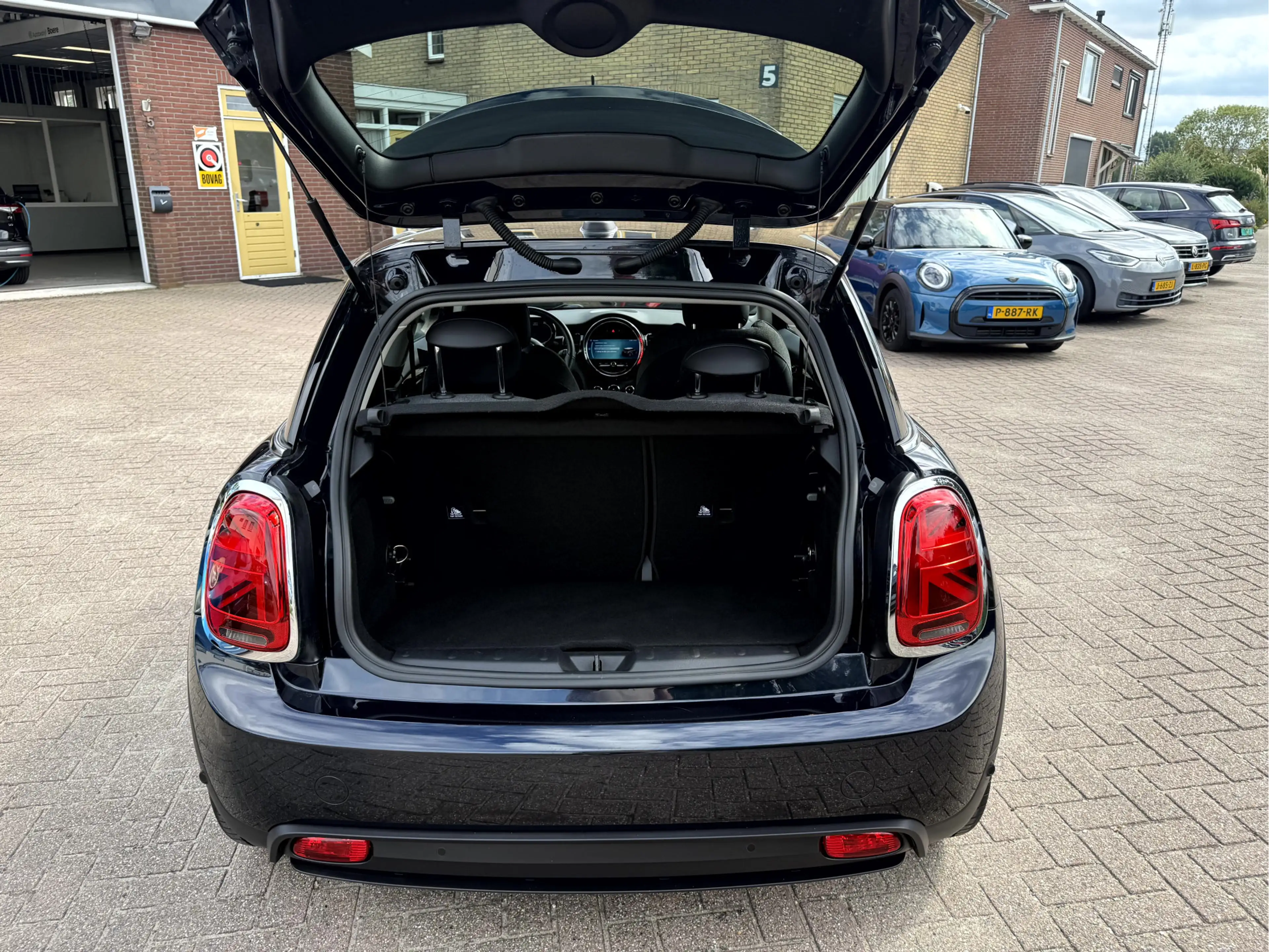 MINI Electric Resolute Edition 33 kWh SOH 94.8, Camera, — photo 18