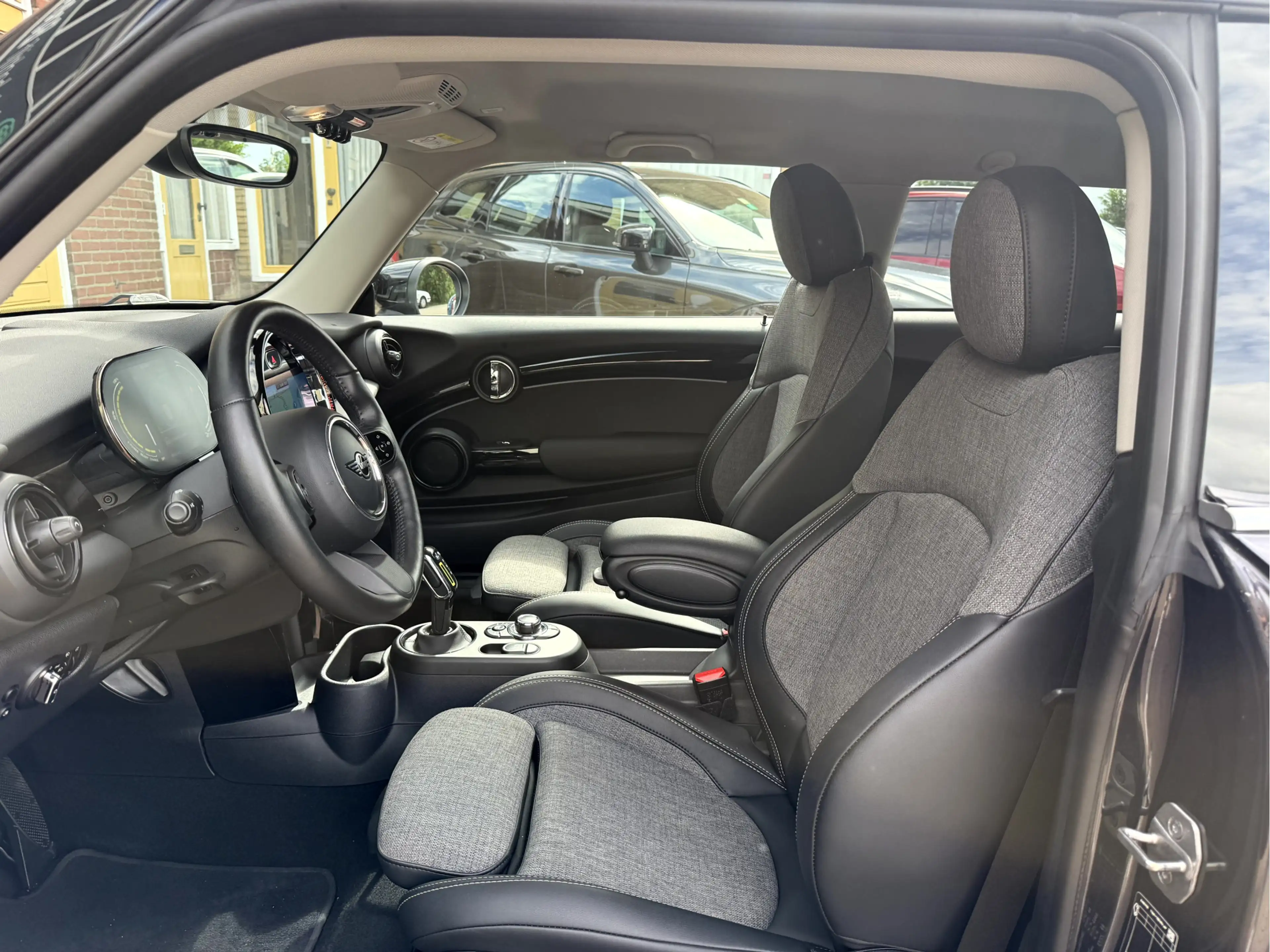 MINI Electric Resolute Edition 33 kWh SOH 94.8, Camera, — photo 4