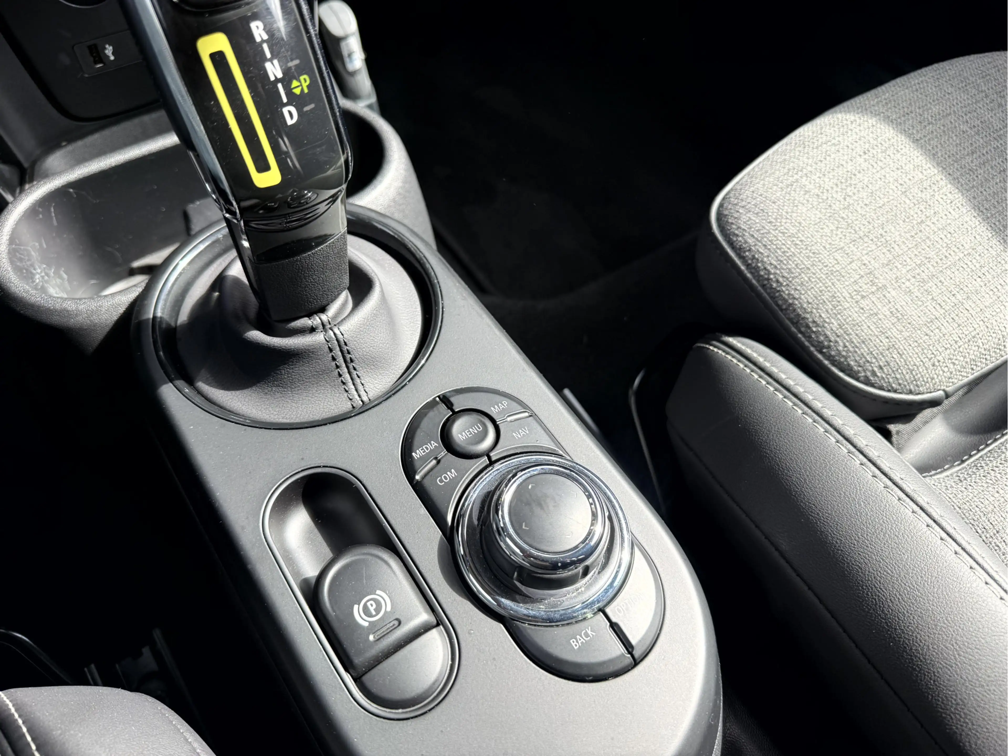 MINI Electric Resolute Edition 33 kWh SOH 94.8, Camera, — photo 10