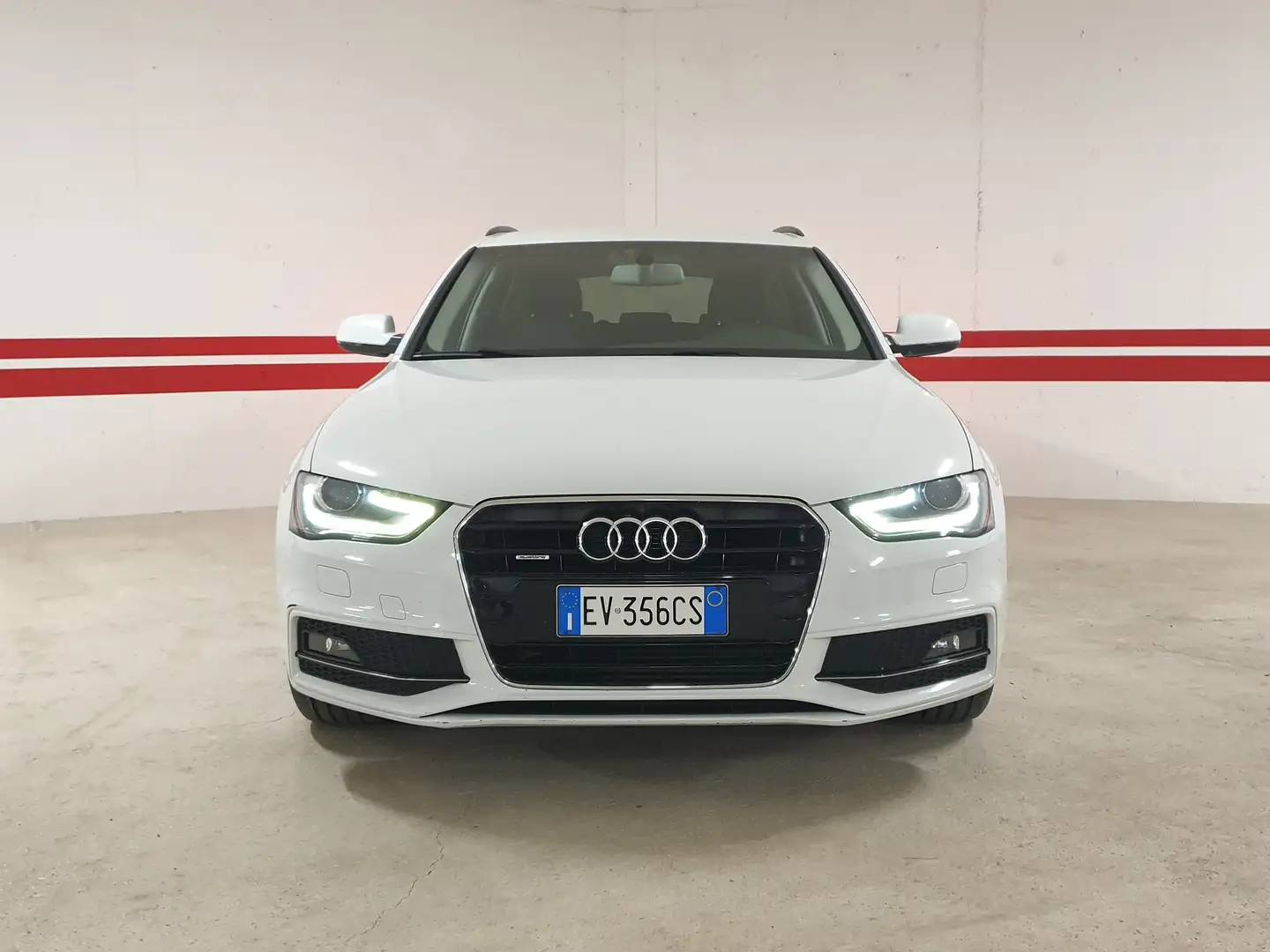 Audi A4 A4 Avant 2.0 TDI S-LINE Quattro 177cv S-Tronic Bianco - 2