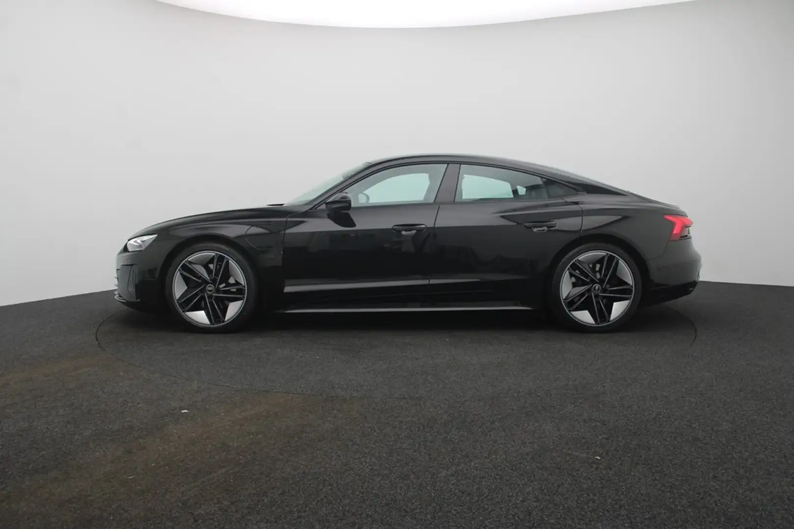 Audi e-tron GT quattro . LED Navi B&O Pano SHZ Schwarz - 2