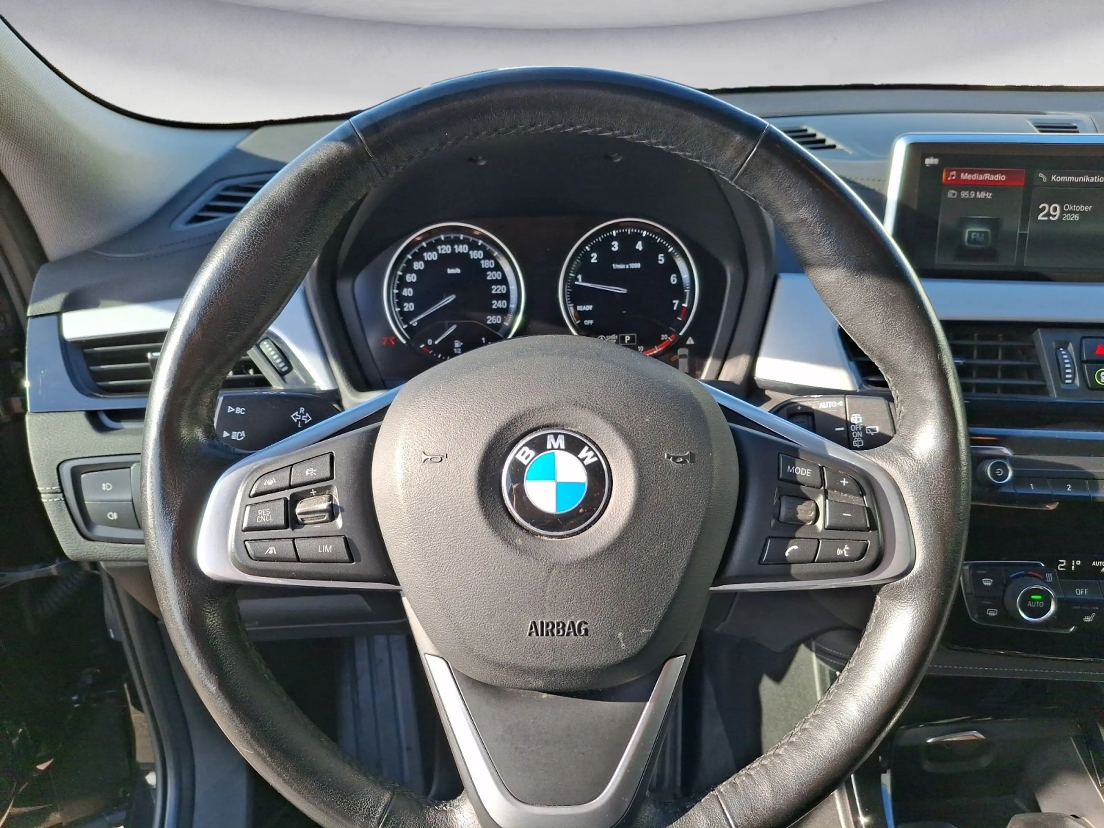 BMW X2 sDrive20i Edition M *EditionM*LED*Navi*Klima* — photo 13