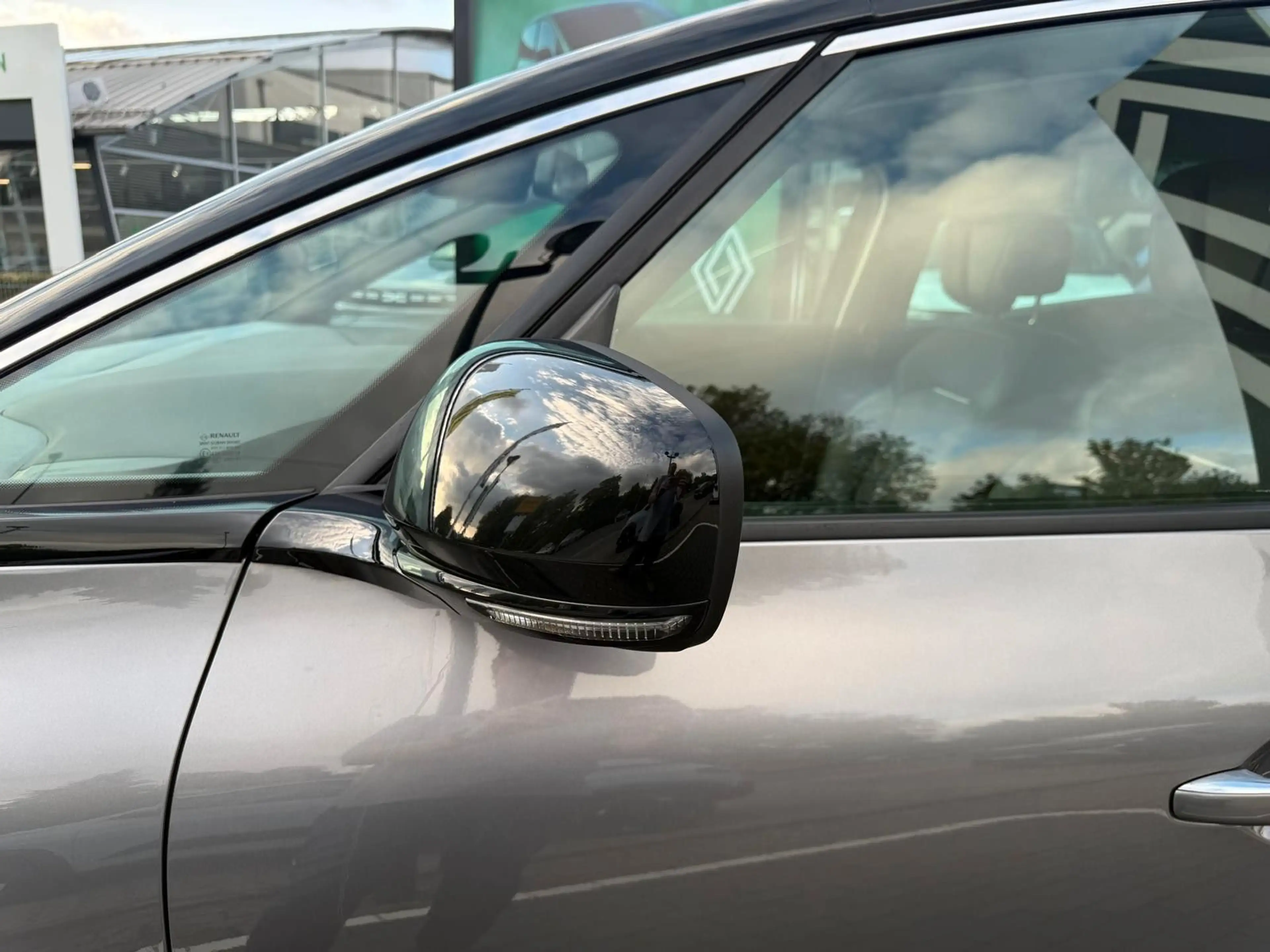 Renault Scenic IV Grand Intens — photo 8