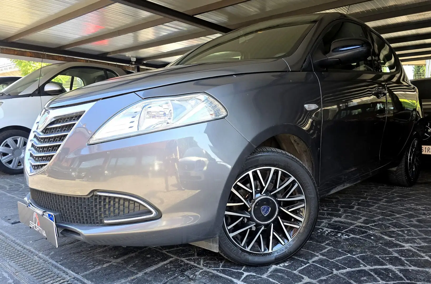 Lancia Ypsilon 30TH ANNIVERSARIO EDITION SENSORI GARANZIA 12 MES Grigio - 2