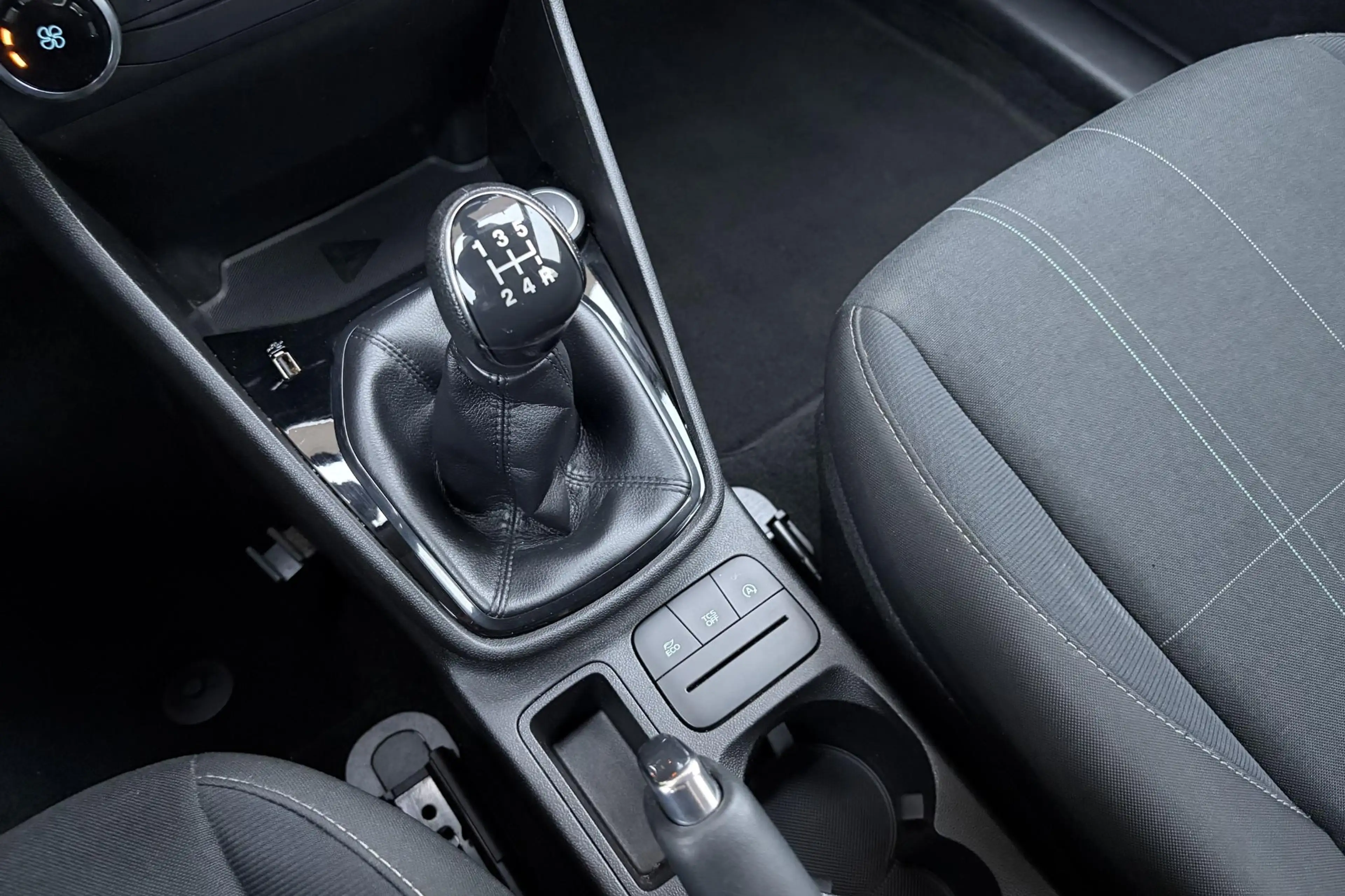 Ford Fiesta 1.1 Trend | Parkeersensoren | Apple Carplay / Andr — photo 11