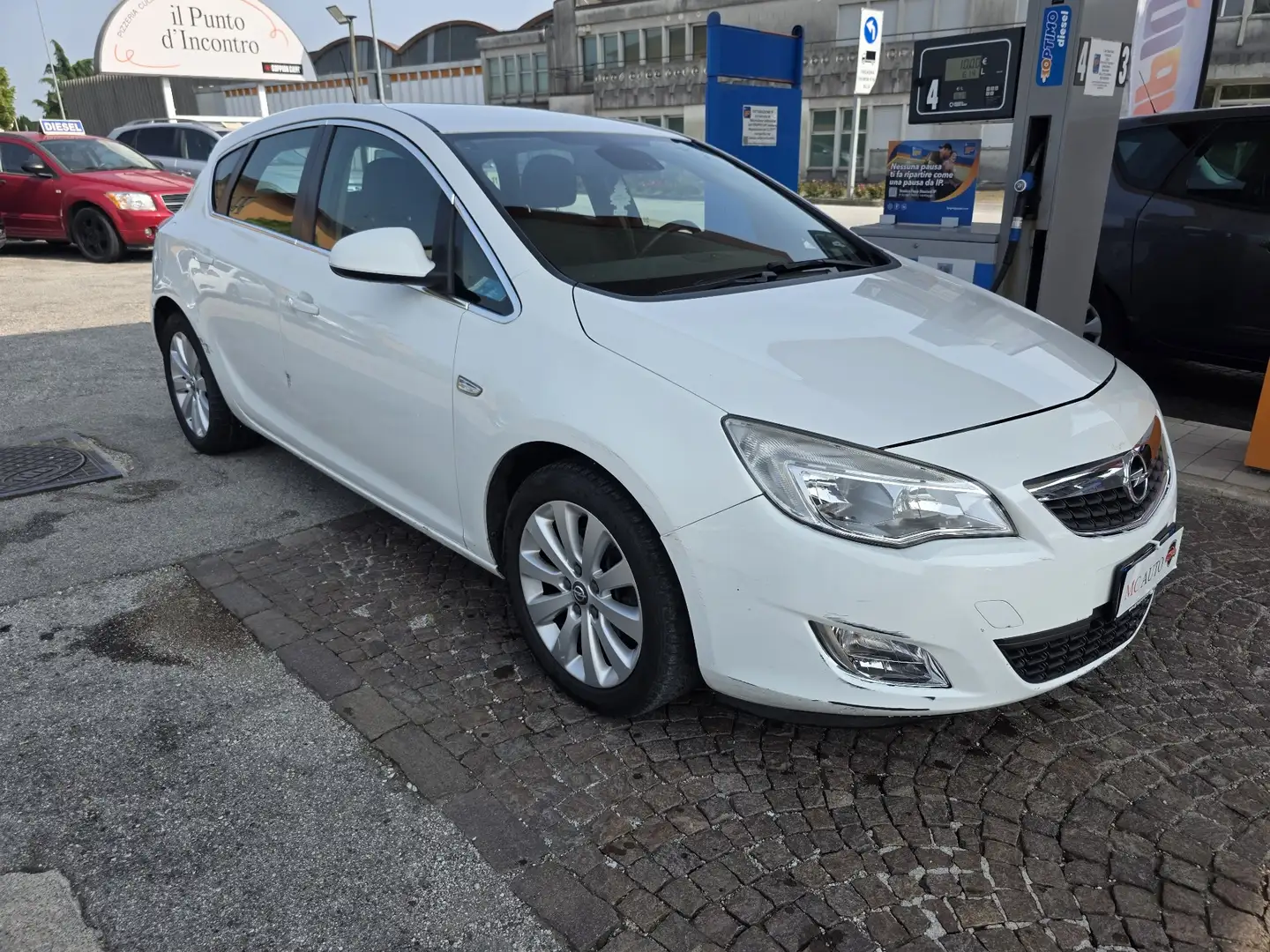 Opel Astra 5p 1.7 cdti ecoflex Cosmo s&s 110cv - 1
