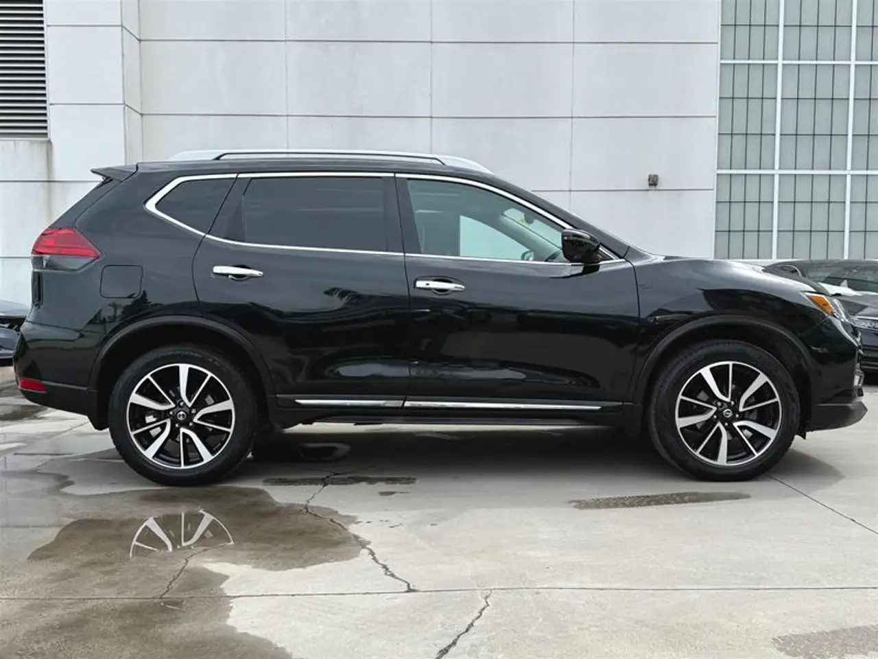 Nissan Rogue снимка Nissan Rogue