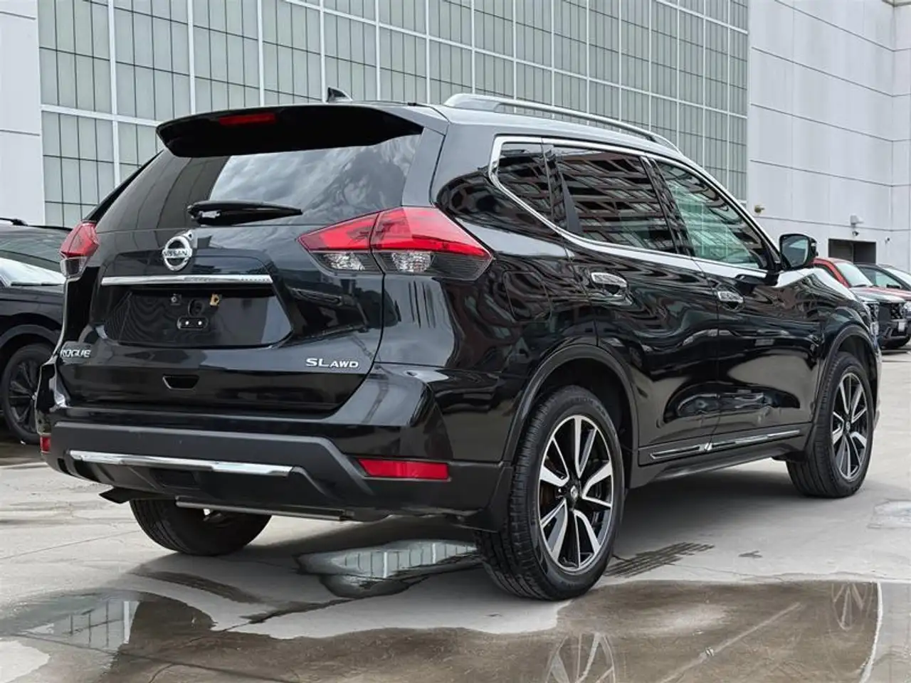 Nissan Rogue снимка Nissan Rogue
