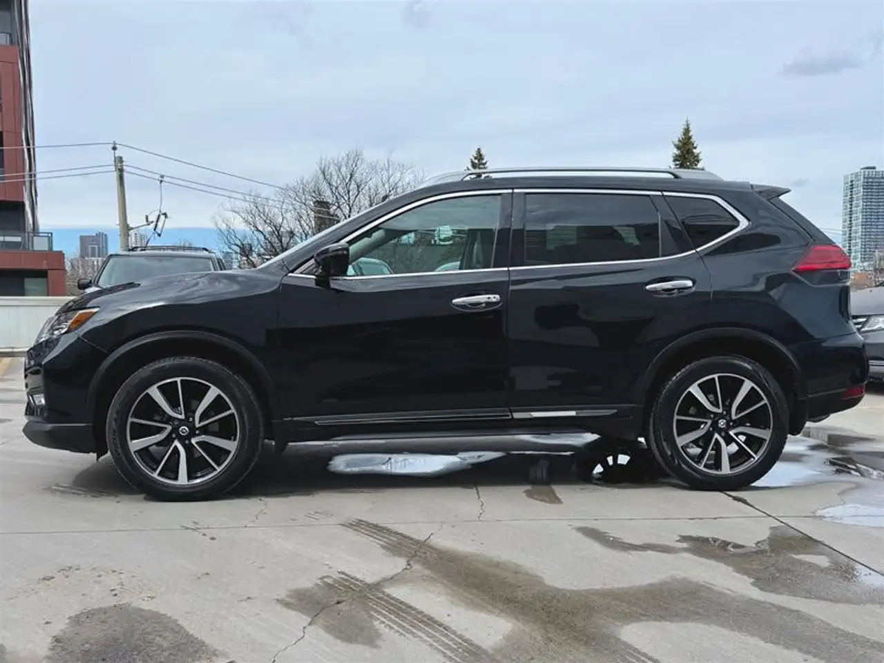 Nissan Rogue снимка Nissan Rogue