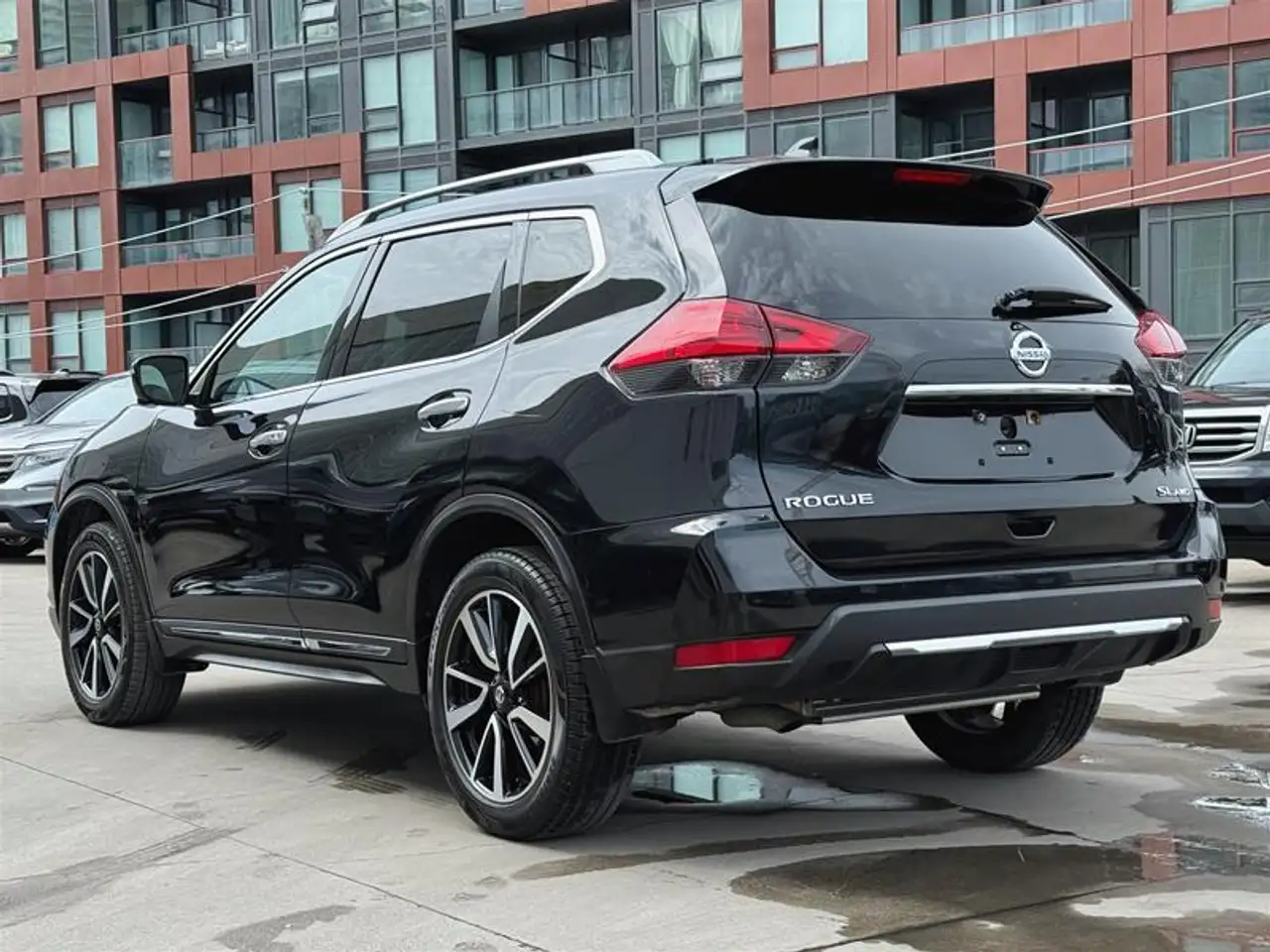 Nissan Rogue снимка Nissan Rogue