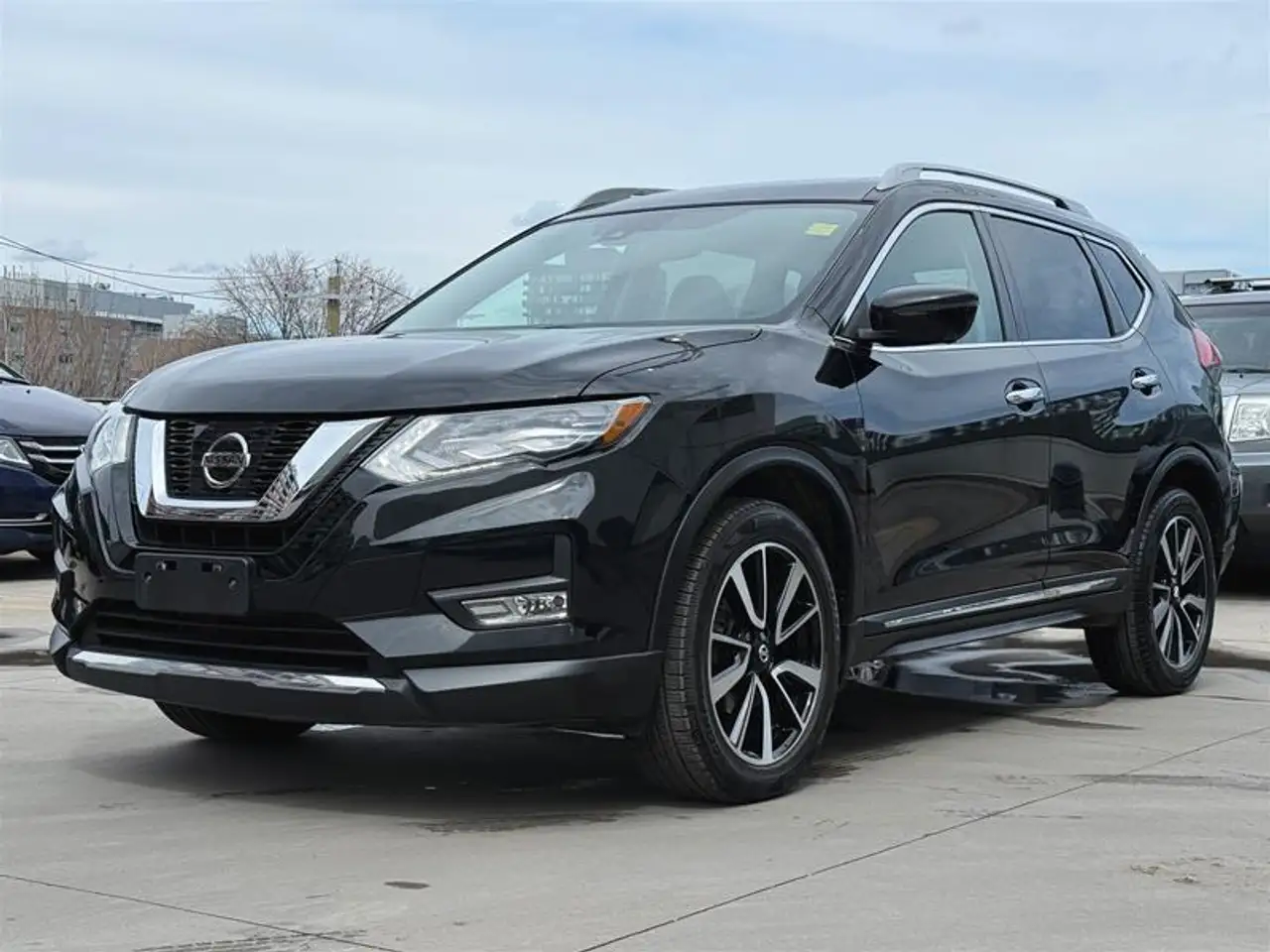 Nissan Rogue снимка Nissan Rogue