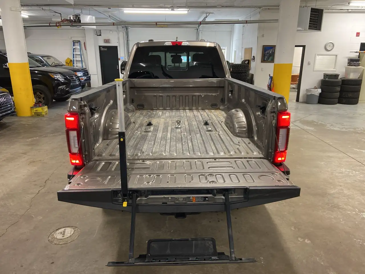 Ford F 350 снимка Ford F 350