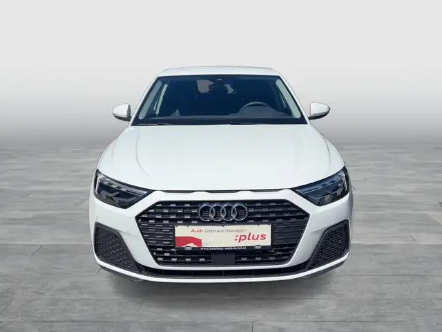 Audi A1 view 2