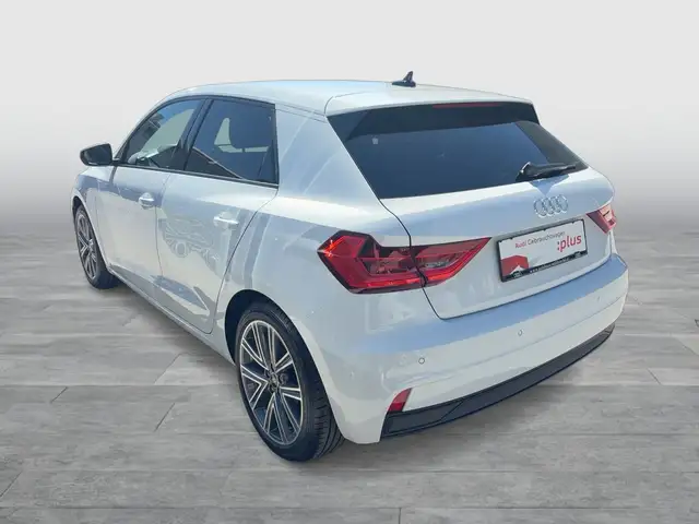 Audi A1 view 3