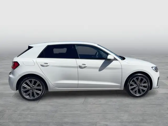 Audi A1 view 5