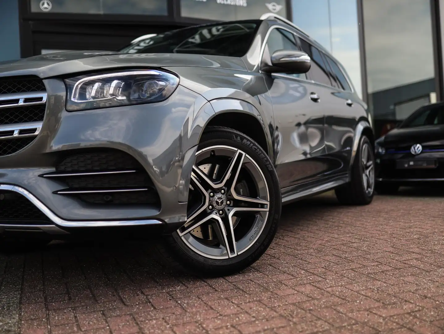 Mercedes-Benz GLS 450 4MATIC Premium | Luchtvering | Camera | Leder | Pa Gris - 2