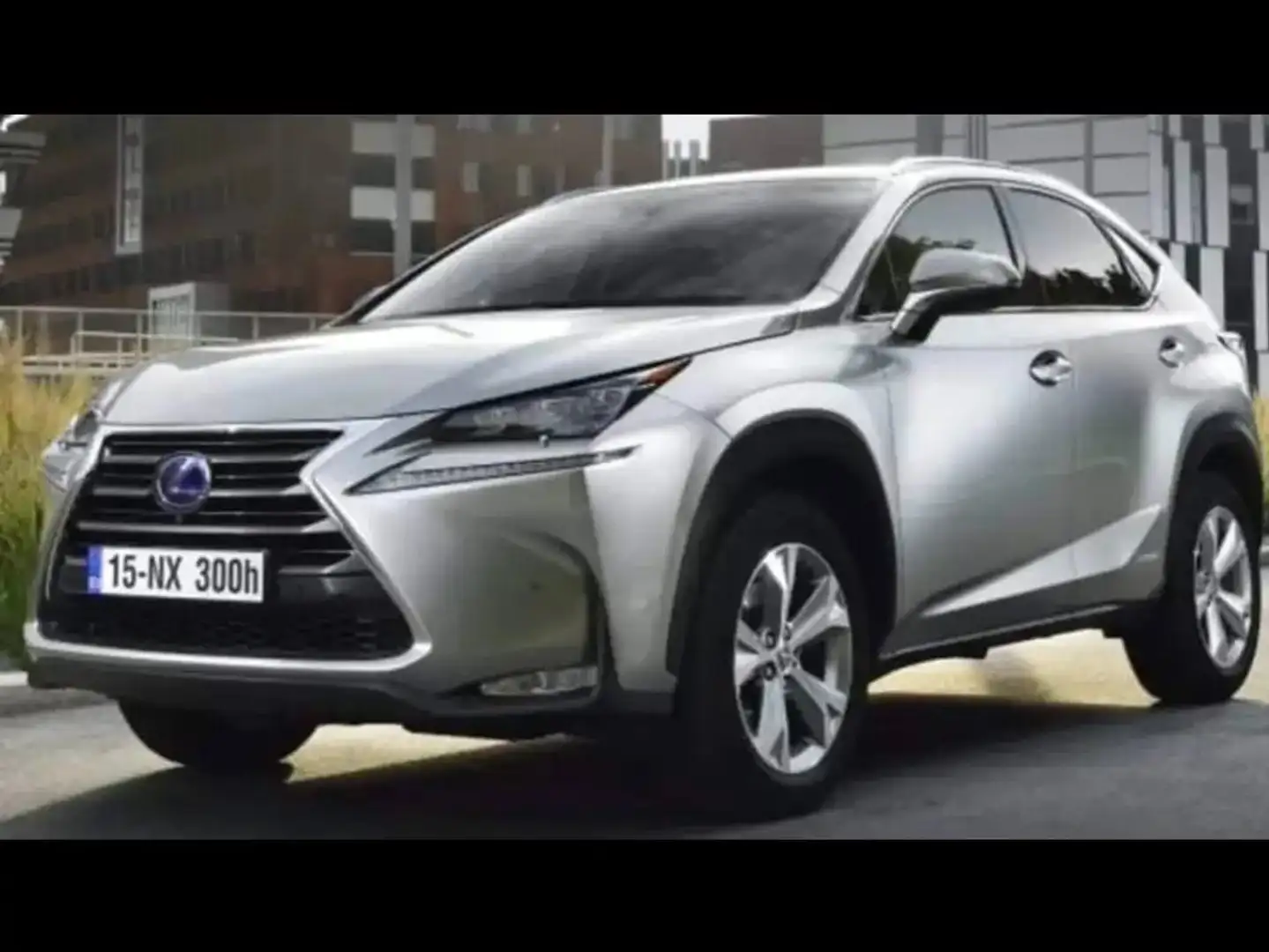 Lexus NX 300h NX+300h+E-FOUR+Executive-Line Silber - 2