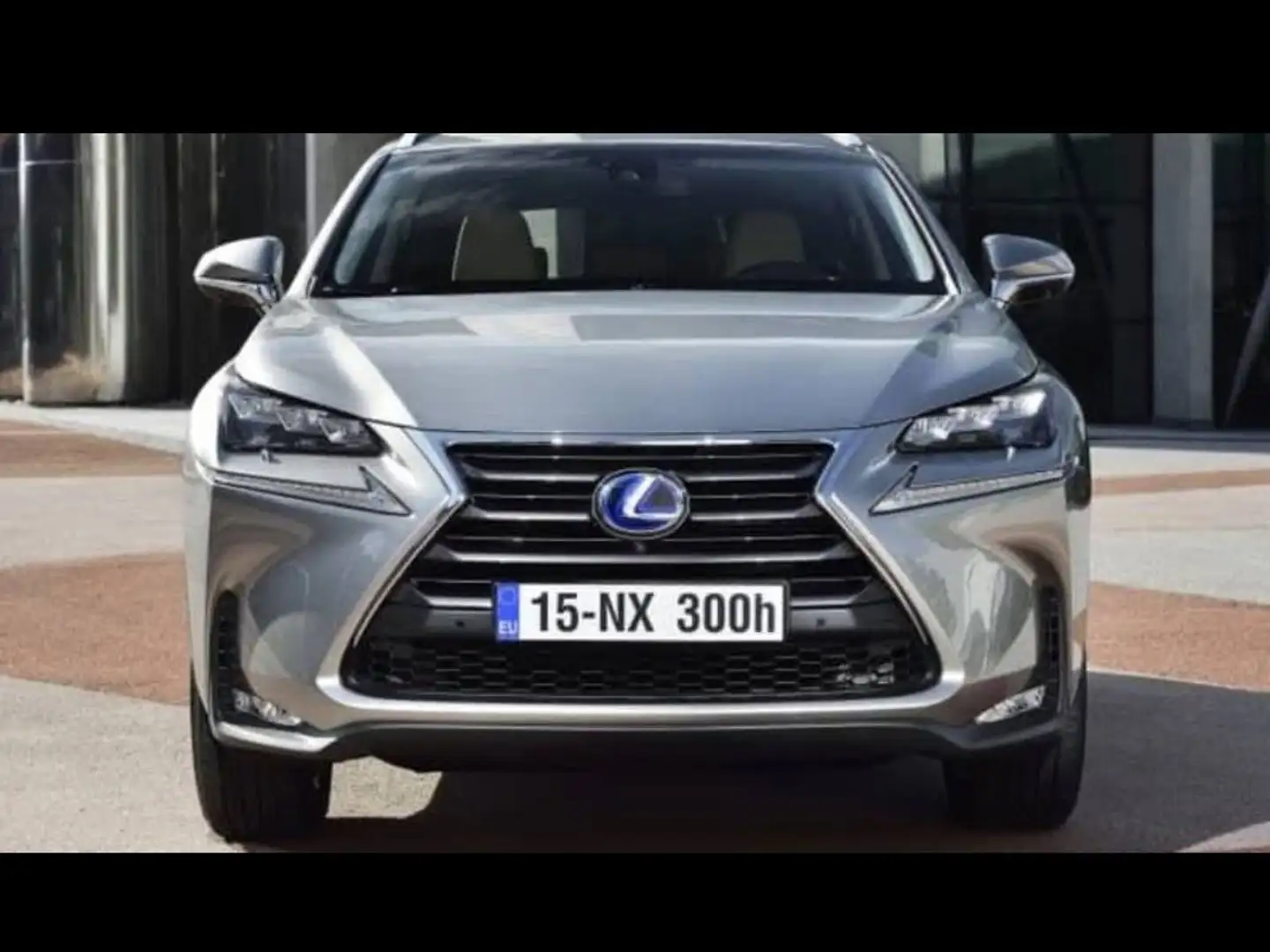 Lexus NX 300h NX+300h+E-FOUR+Executive-Line Silber - 1