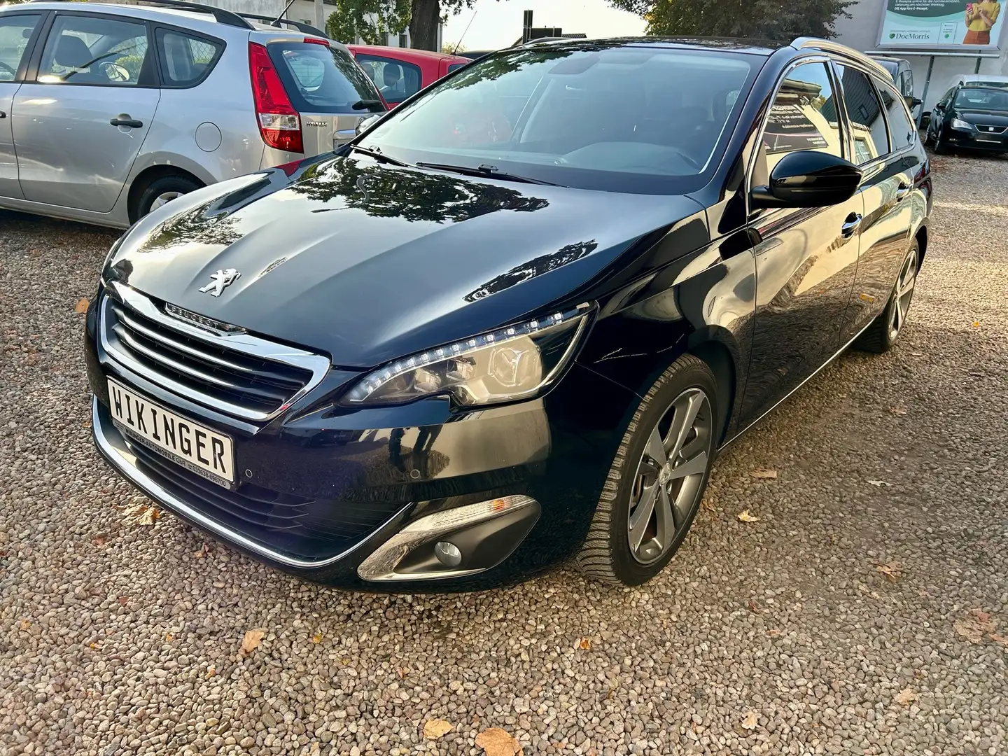 Peugeot 308 Allure * Panorama * LED * Navi * 1. Hand * tiptop Zwart - 1