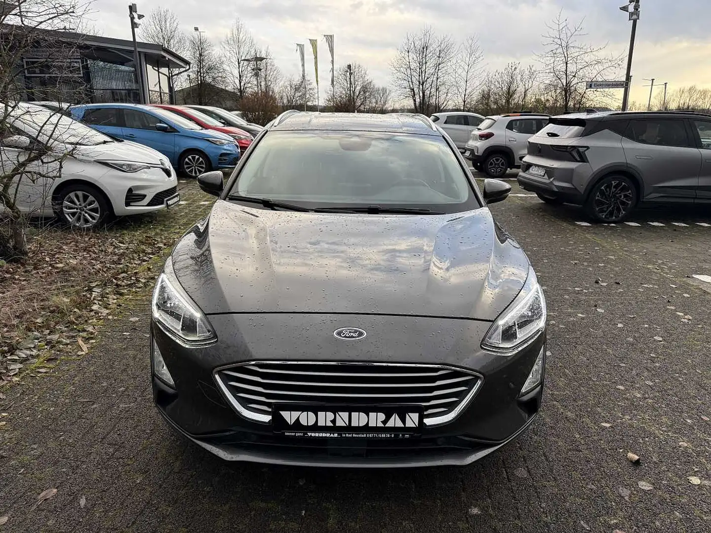 Ford Focus Turnier 1.0EB Cool&Connect SHZ Navi PDC+Kamera Grau - 2