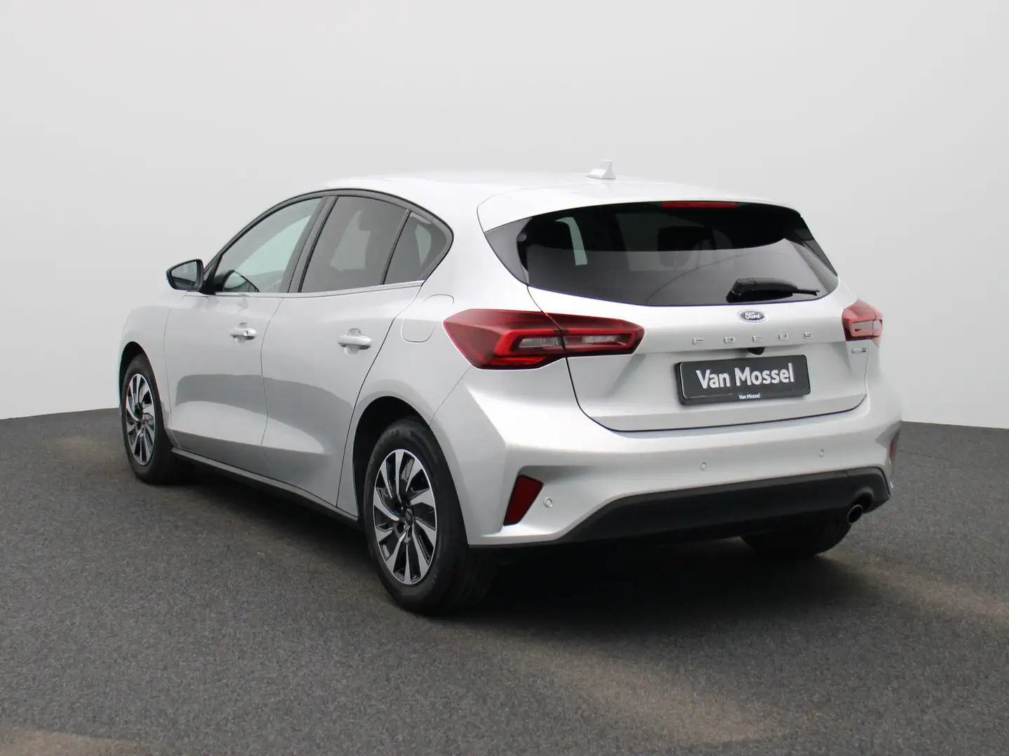 Ford Focus 1.0 EcoBoost Hybrid Titanium NAVIGATIE | CAMERA | Gris - 2