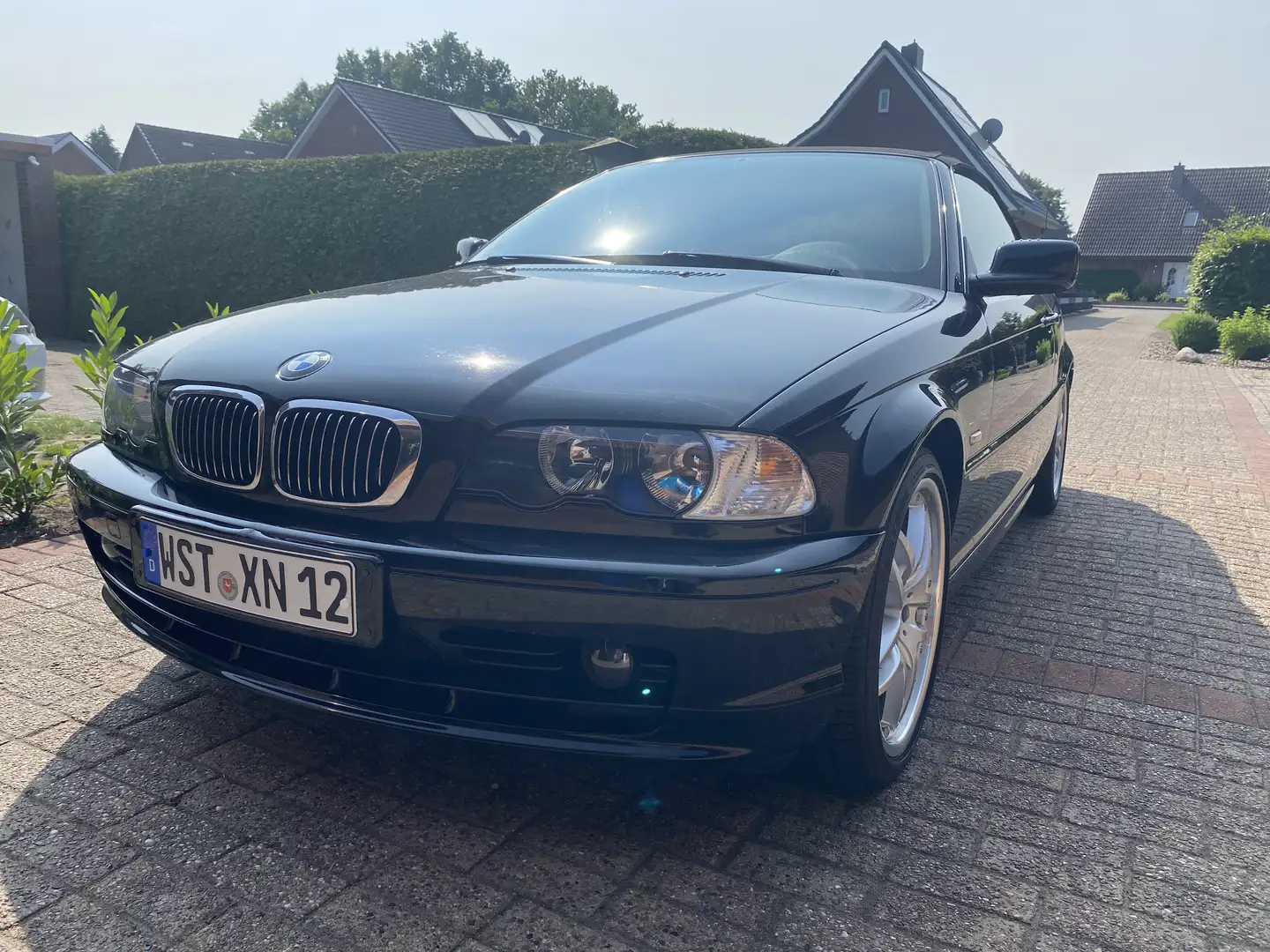 BMW 323 Cabrio, absoluter Top Zustand 1A - 2