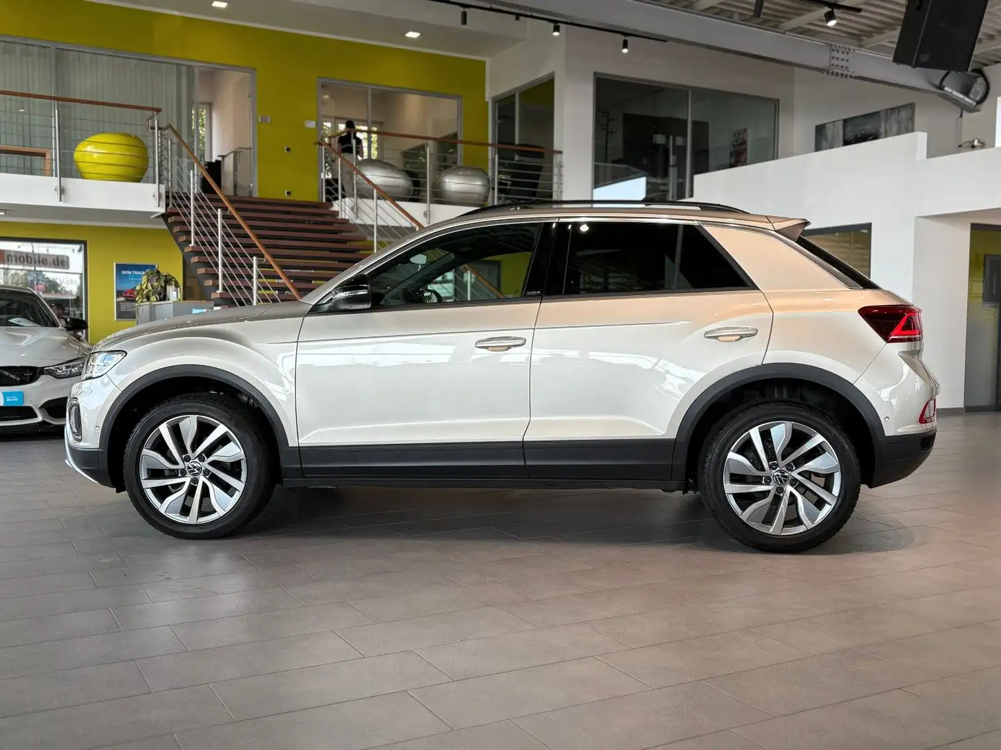 Volkswagen T-Roc Move Beats*Touch*Parkassist*RFK*IQ Silber - 2