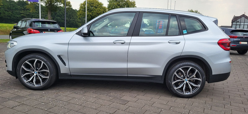 BMW X3 xDrive 20 d Advantage — photo 9