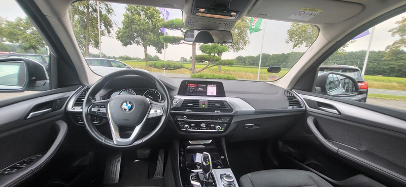 BMW X3 xDrive 20 d Advantage — photo 11