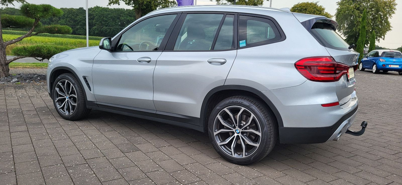 BMW X3 xDrive 20 d Advantage — photo 8