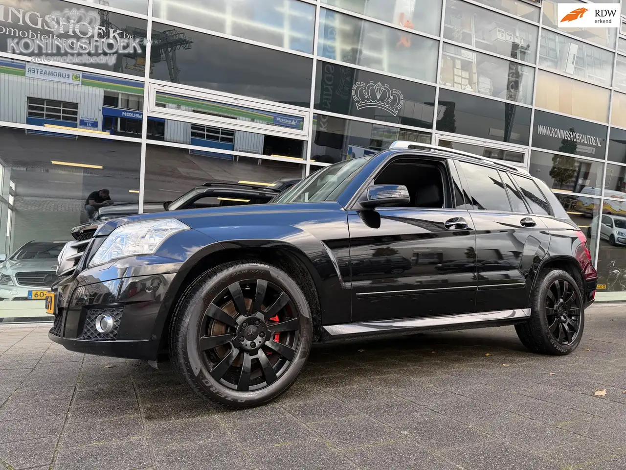 Mercedes-Benz GLK 350 First Edition 4-Matic — photo 1 of 17