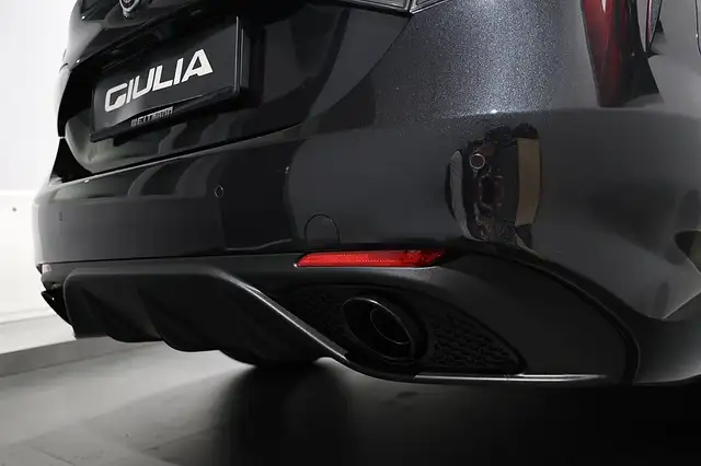 Alfa Romeo Giulia 2.0 16V 280 AT8 Q4 Veloce W-EDIZIONE Ansicht 9