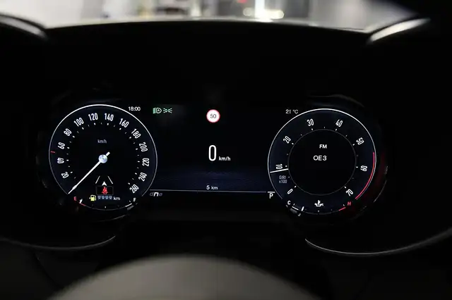 Alfa Romeo Giulia 2.0 16V 280 AT8 Q4 Veloce W-EDIZIONE Ansicht 21