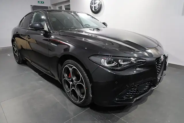 Alfa Romeo Giulia 2.0 16V 280 AT8 Q4 Veloce W-EDIZIONE Ansicht 6