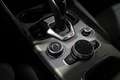 Alfa Romeo Giulia 2.0 16V 280 AT8 Q4 Veloce W-EDIZIONE Schwarz - thumbnail 23