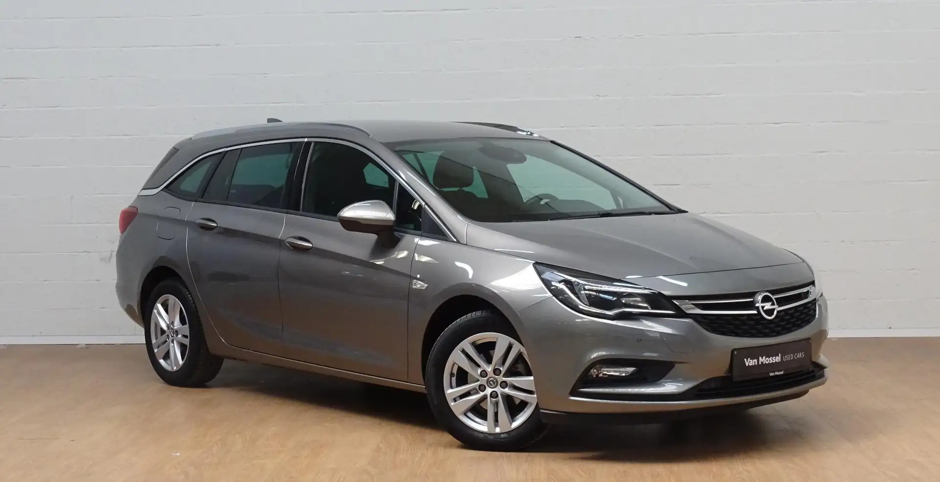 Opel Astra sports tourer 1.4T Innovation+gps+park pilot Gris - 2