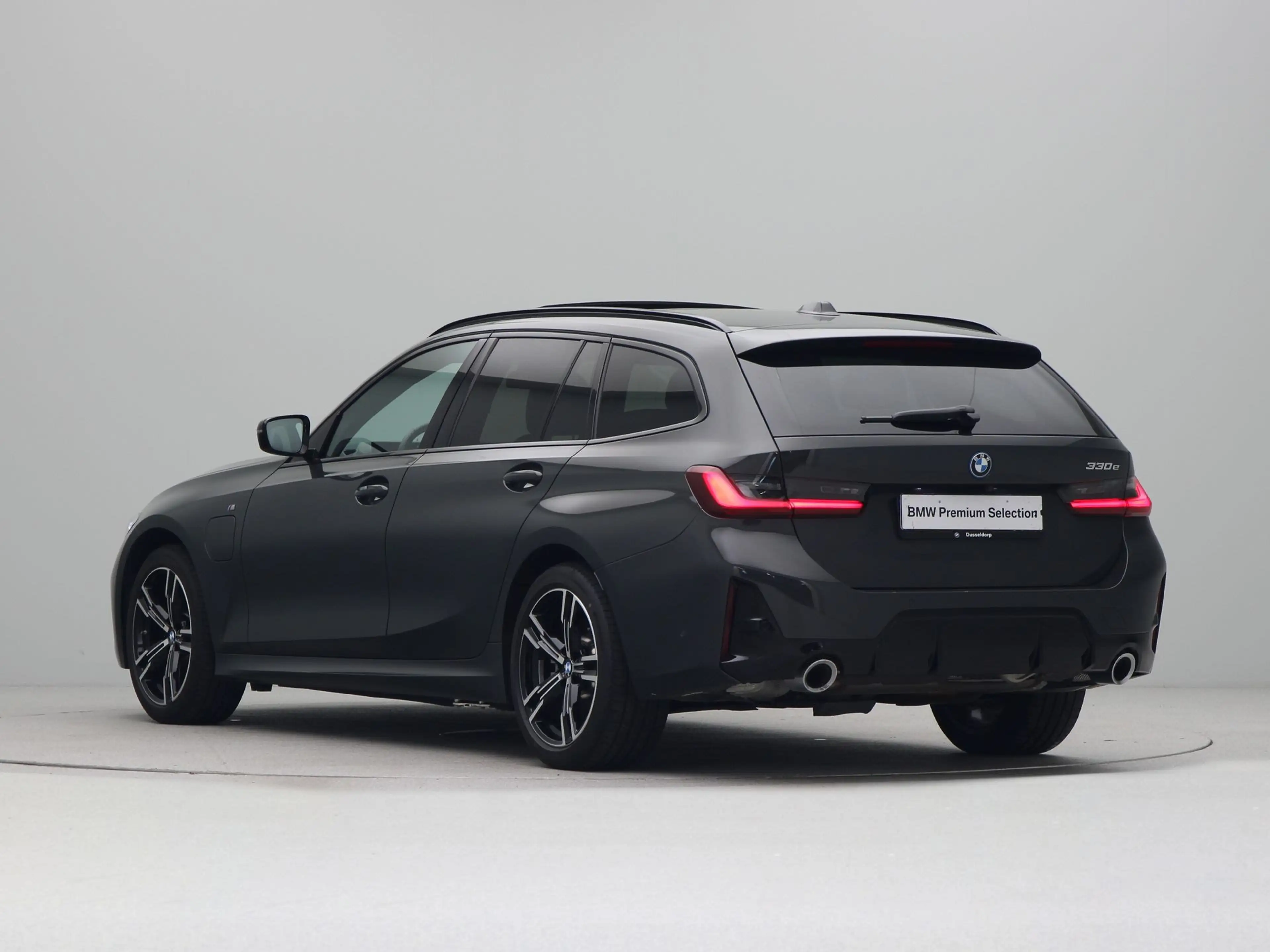 BMW 330 3 Serie 330e Touring — photo 11