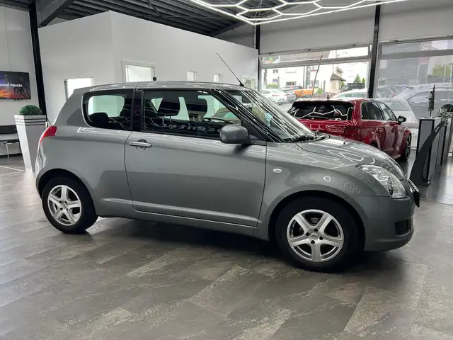 Suzuki Swift view 8
