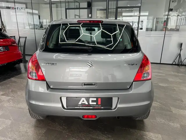 Suzuki Swift view 6